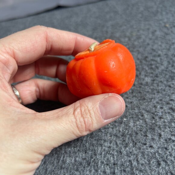 VINTAGE HALLOWEEN GURLEY PUMPKIN JACK O LANTERN UNUSED CANDLE - Picture 9 of 9